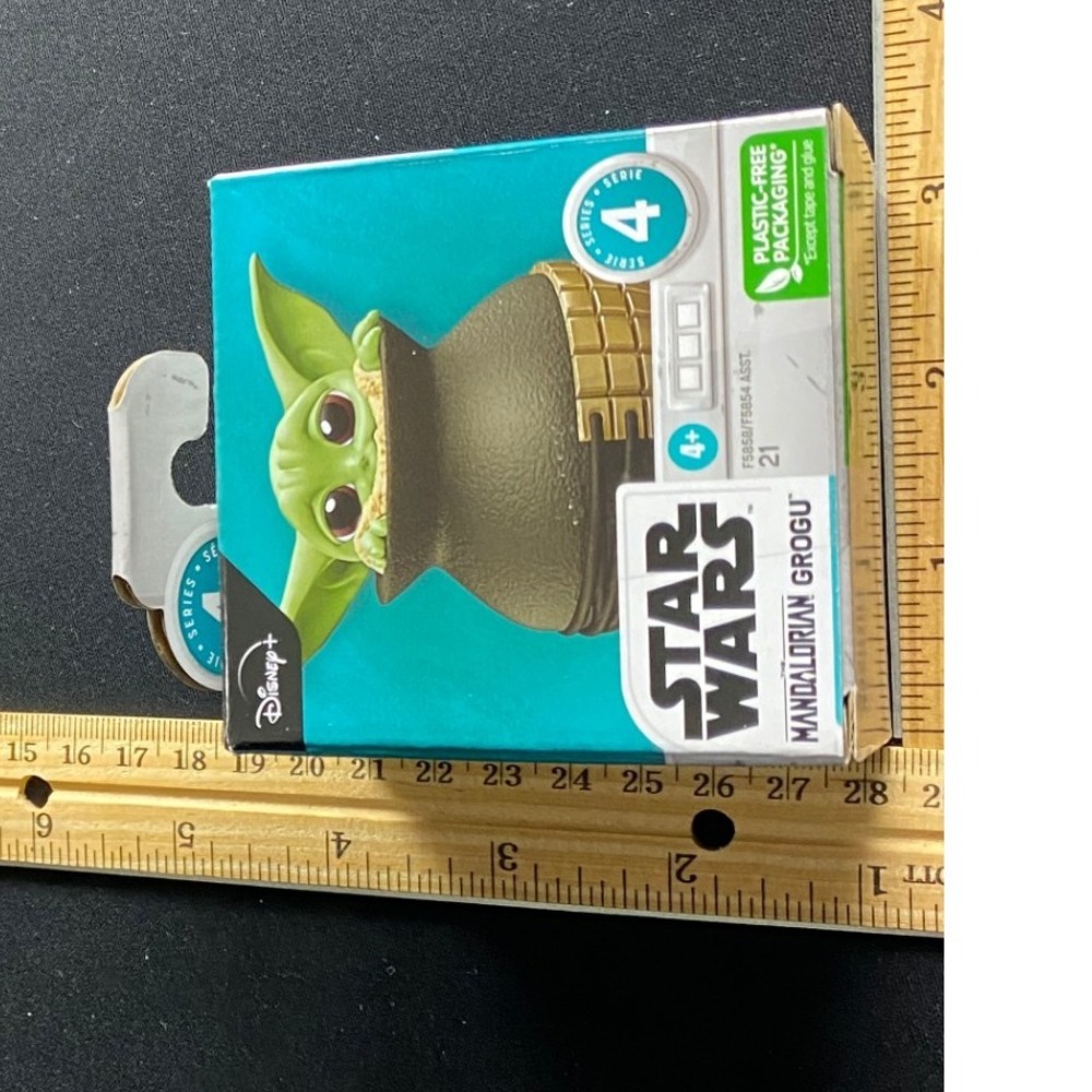 Disney Star Wars The Mandalorian Grogu Mini Action Figure Blind Box Toy